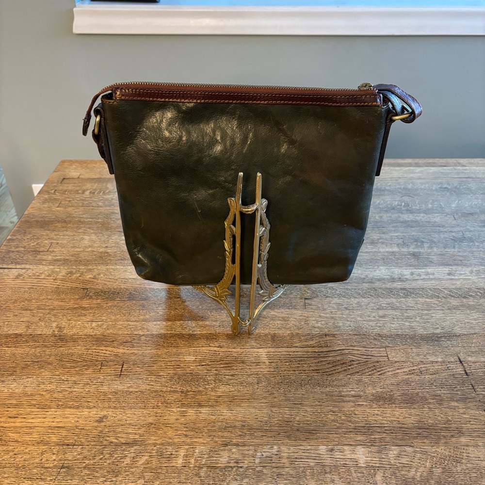 D & D Firenze Leather Dark Green/ Olive Crossbody/Shoulder Bag w/Brown Trim - Picture 7 of 15